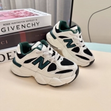 NEW BALANCE SHOES